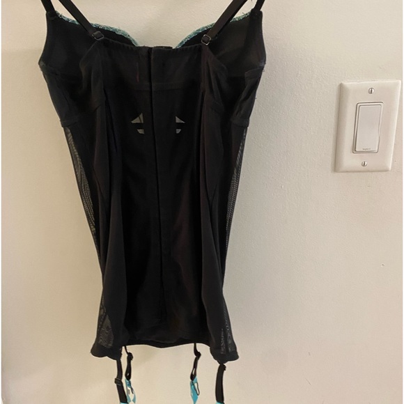 Size S BNWOT LA SENZA SEXY BLACK & LIGHT BLUE BUSTIER - Picture 3 of 3